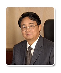 总经理 杨建东先生       男,硕士,2003年7月至今任云天化集团有限